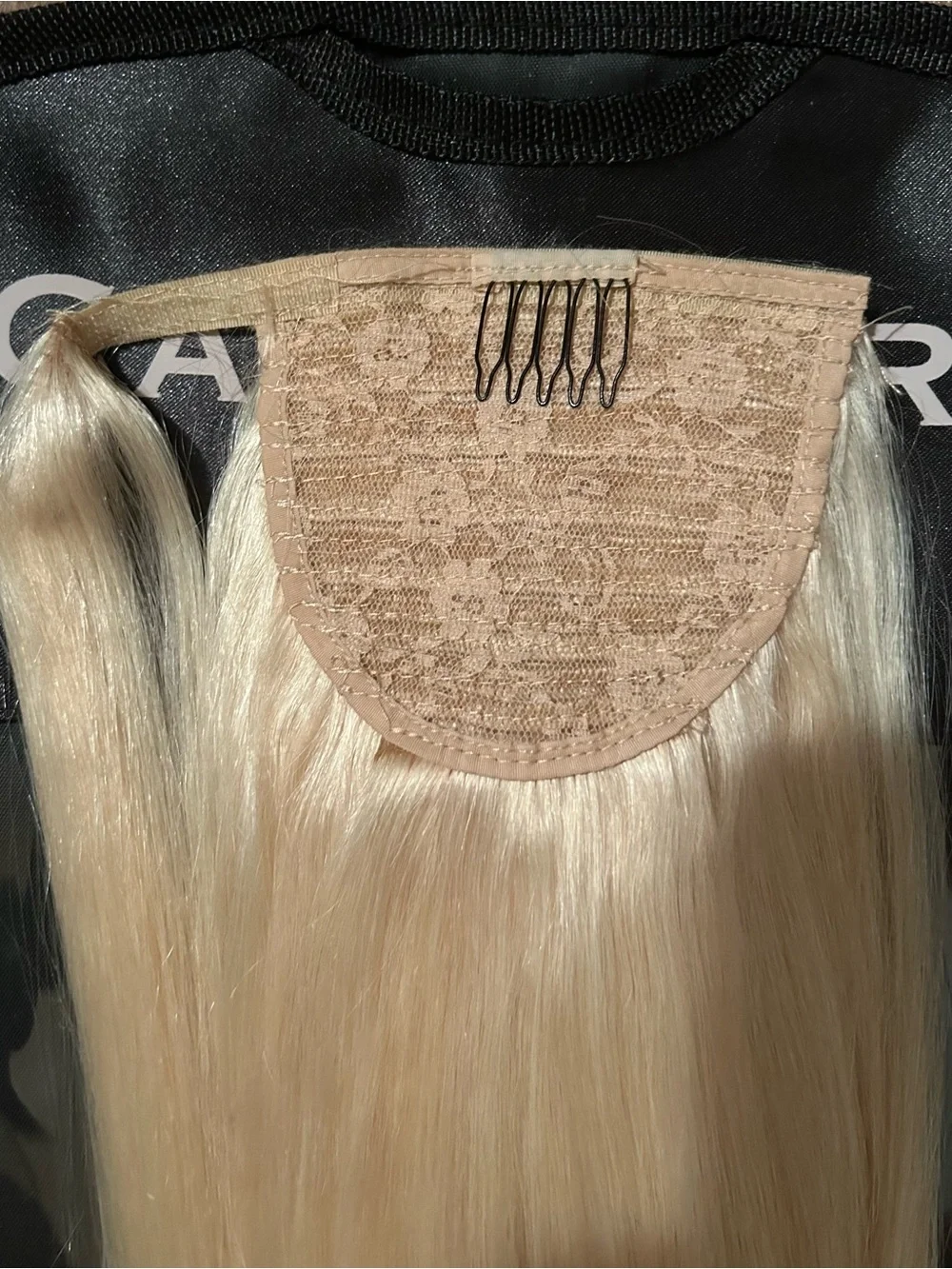 NWOT Cashmere Hair 20” Human Hair Ponytail in Lightest Blonde